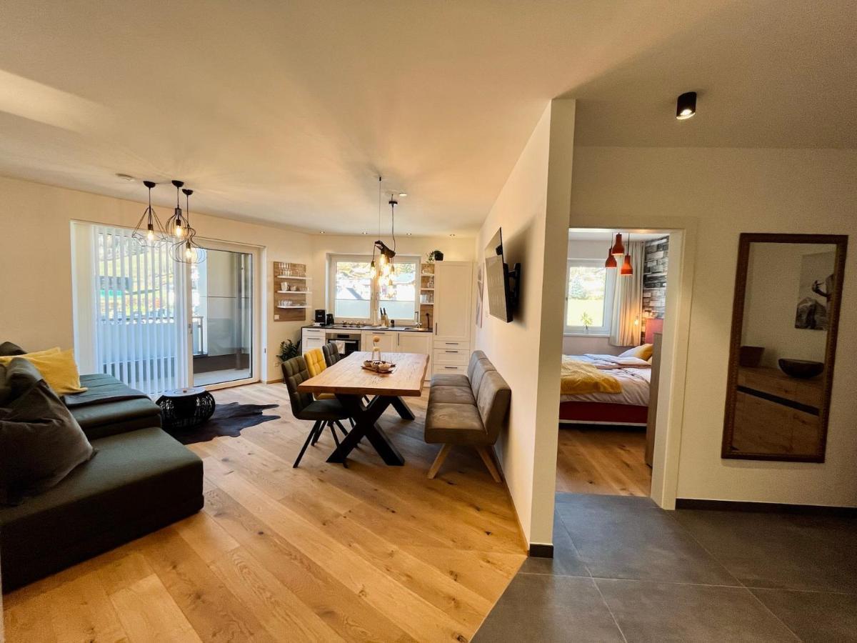 Alpin Art Appartements Grobming Buitenkant foto